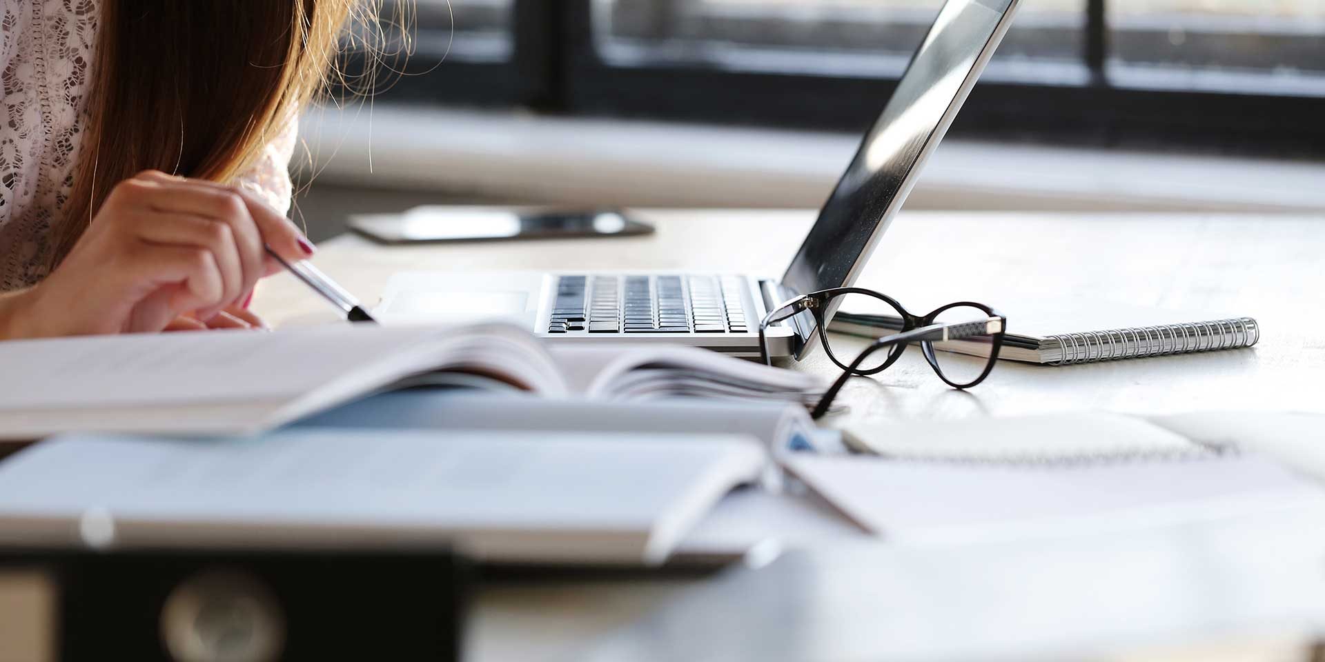 woman-working-at-the-office
