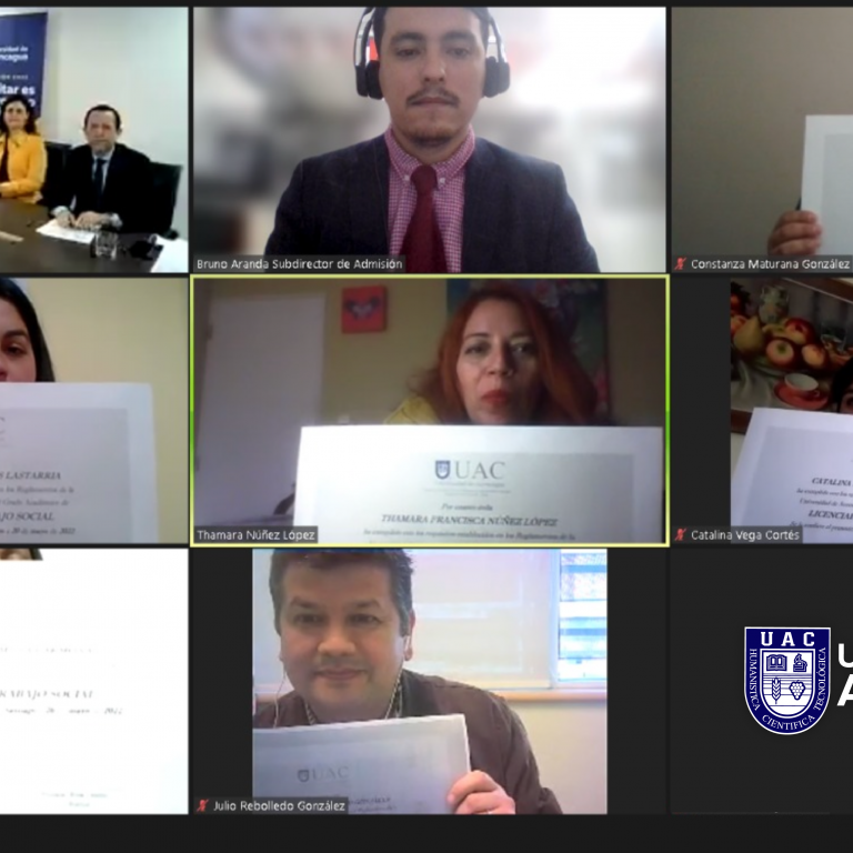Primera ceremonia de titulación ONLINE UAC