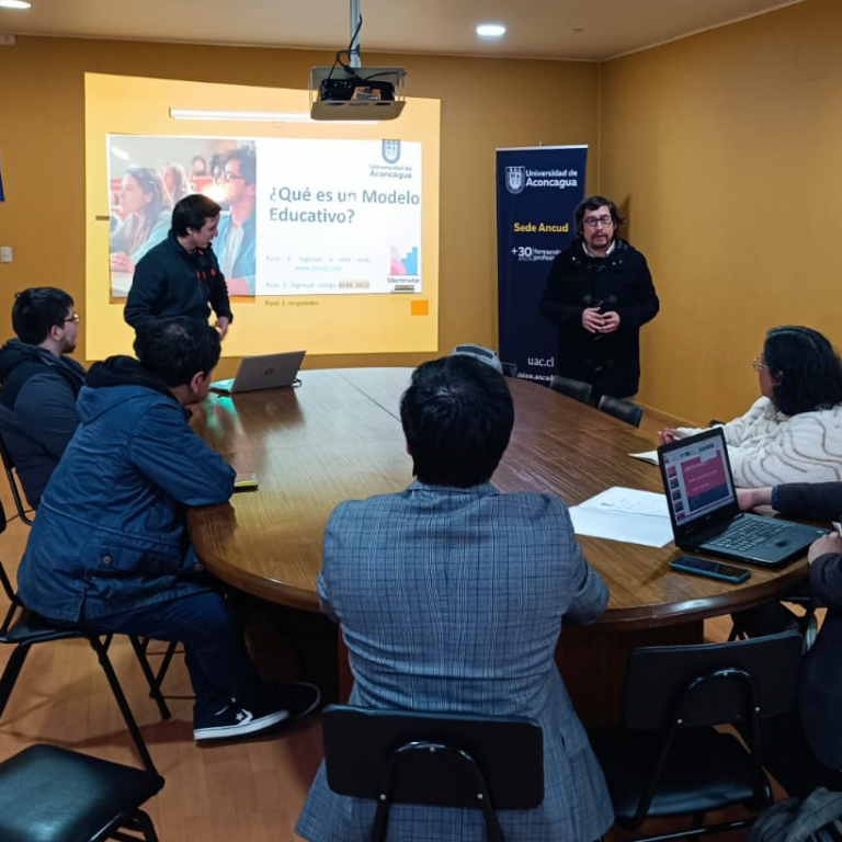 FOTO NOTA TALLER MODELO EDUCATIVO ANCUD