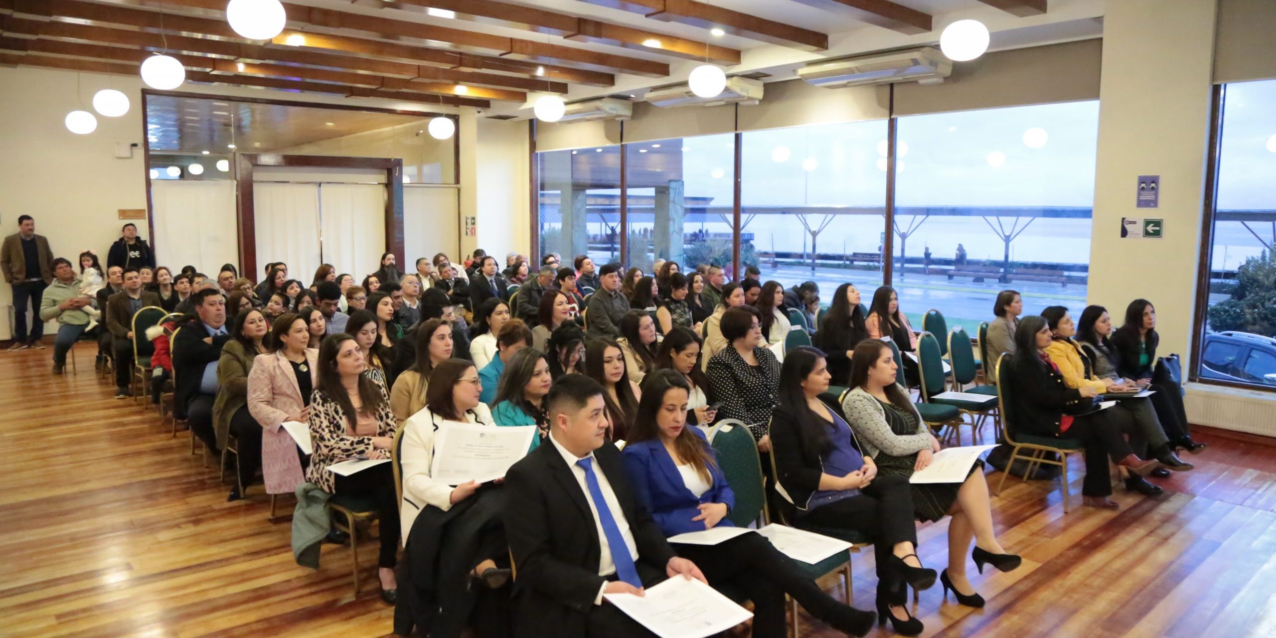 FOTO NOTA TITULACIÓN PUERTO MONTT 1